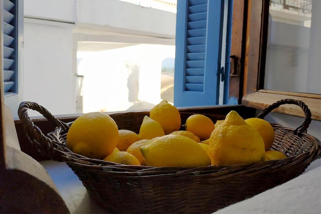 Ariadne,Traditional Apartment In Centre Of Poros Poros Town المظهر الخارجي الصورة